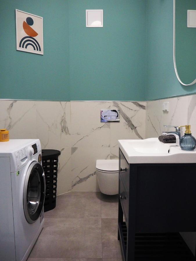 Wawelove Kossak Apt 1 Min To Royal Wawel Castle! Free Parking Apartment Krakow Ngoại thất bức ảnh